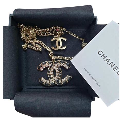 chanel pendentif|chanel pendant for clothes.